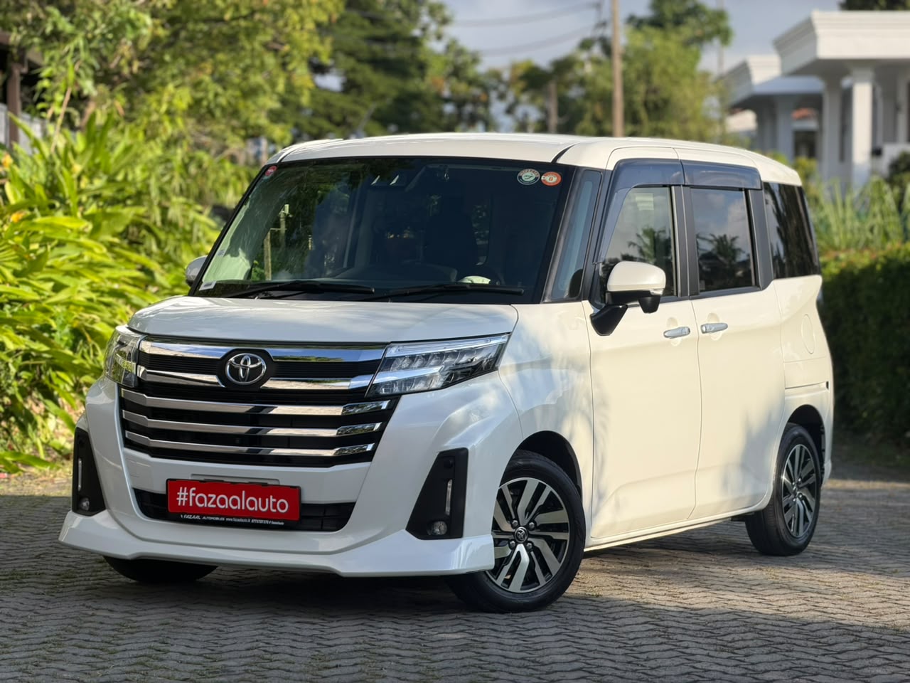 Toyota Roomy Custom G
